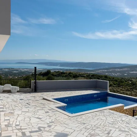 Holiday home Awesome In Prgomet With Wifi